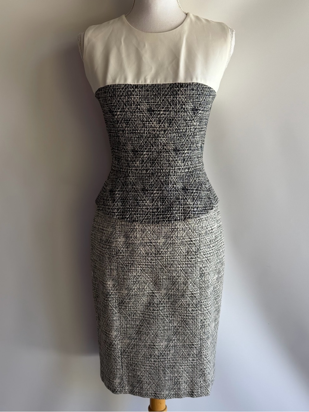 Narciso Rodriguez Sheath Dress - sz 44